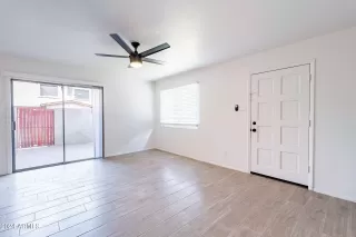 Photo #6: 6716199 Listing