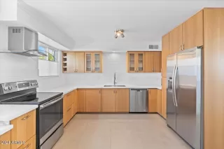 Photo #1: 6716206 Listing 