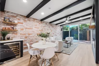 Photo #1: 6716329 Listing 