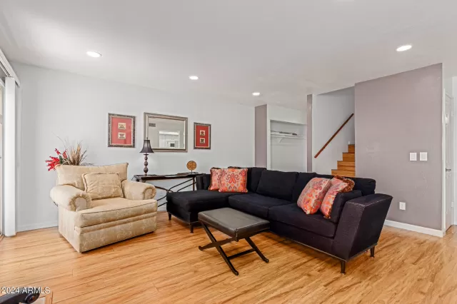 MLS: 6716502 Condo For Sale