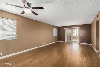 Photo #6: 6716508 Listing 