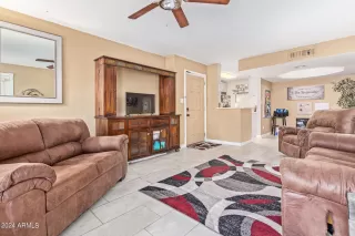 Photo #4: 6716666 Listing 