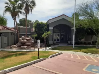 Photo #3: 6716675 Listing