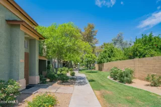Photo #2: 6716716 Listing