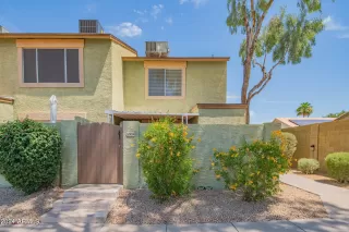 Photo #3: 6716716 Listing