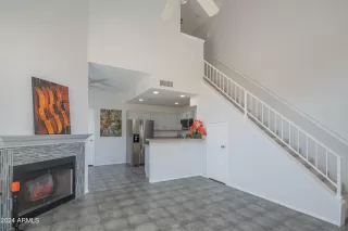 Photo #6: 6716716 Listing
