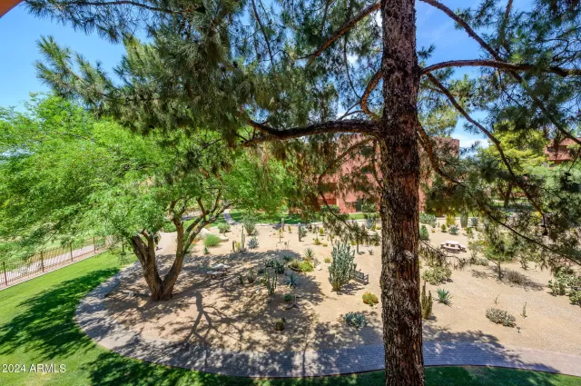 MLS: 6716790 Condo For Sale