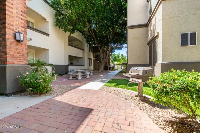 MLS: 6716891 Condo For Sale