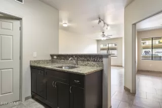 Photo #4: 6716932 Listing