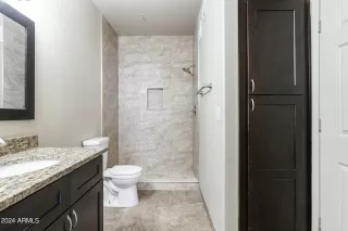 Photo #5: 6716932 Listing