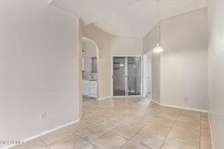 Photo #4: 6716954 Listing