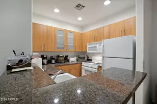 Photo #3: 6717007 Listing