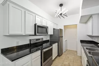 Photo #2: 6717210 Listing