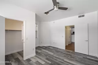 Photo #6: 6717210 Listing