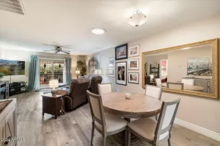 Photo #5: 6717302 Listing