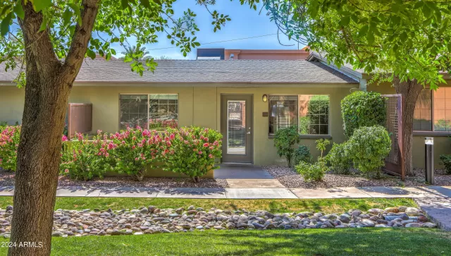 MLS: 6717389 Condo For Sale