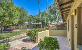 Photo #4: 6717389 Listing