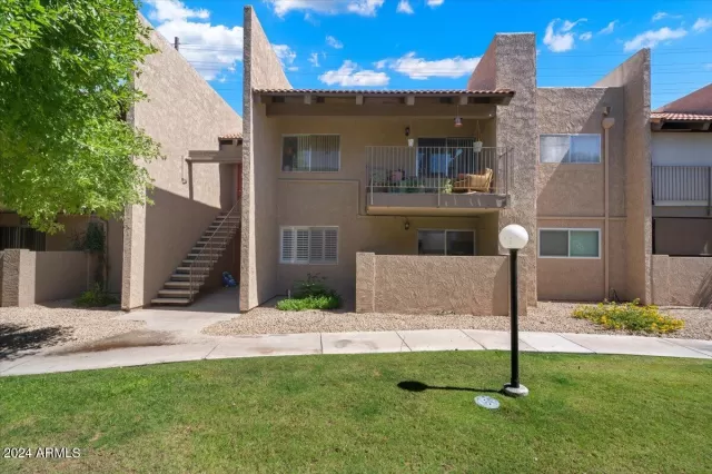 MLS: 6717703 Condo For Sale