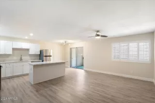 Photo #2: 6717703 Listing 