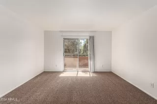 Photo #2: 6717852 Listing