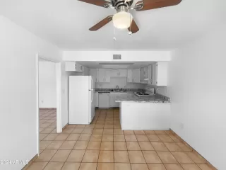 Photo #5: 6717866 Listing 