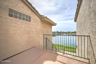 Photo #5: 6717948 Listing