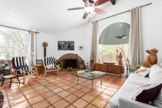 Photo #5: 6718030 Listing