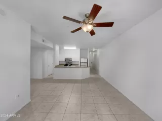 Photo #4: 6718159 Listing