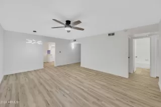 Photo #5: 6718173 Listing 