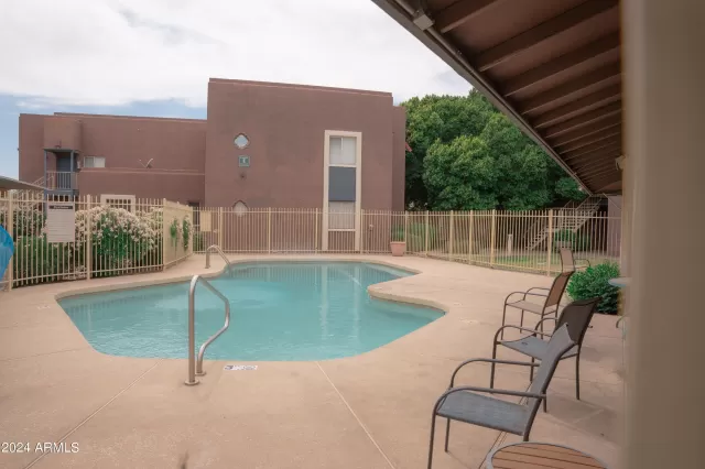 MLS: 6718257 Condo For Sale