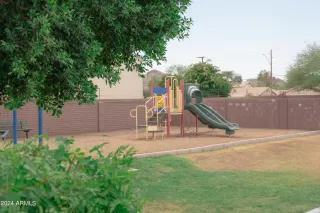 Photo #2: 6718257 Listing 