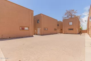 Photo #1: 6718313 Listing 