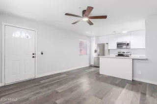 Photo #5: 6718313 Listing 