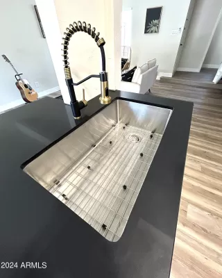 Photo #5: 6718370 Listing 