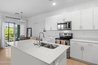 Photo #2: 6718377 Listing