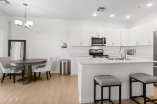 Photo #3: 6718377 Listing