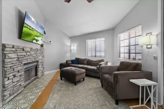 Photo #1: 6718386 Listing 