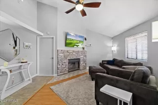 Photo #5: 6718386 Listing 