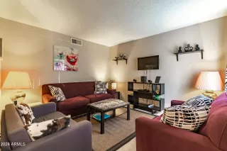 Photo #4: 6718493 Listing 