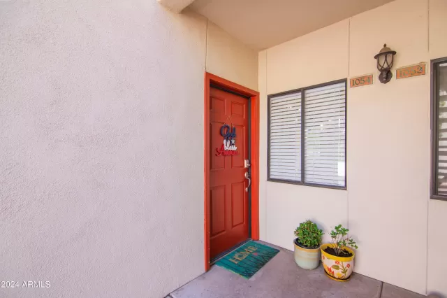 MLS: 6718515 Condo For Sale