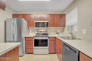 Photo #3: 6718516 Listing