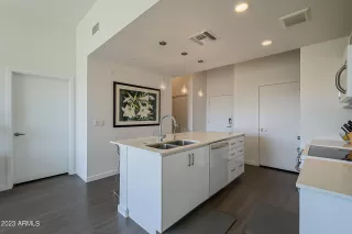 Photo #2: 6718561 Listing 