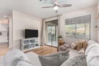 Photo #3: 6718583 Listing