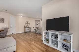 Photo #6: 6718583 Listing