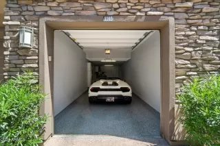 Photo #3: 6718626 Listing 