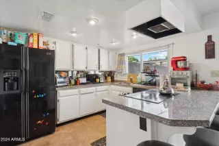 Photo #2: 6718661 Listing