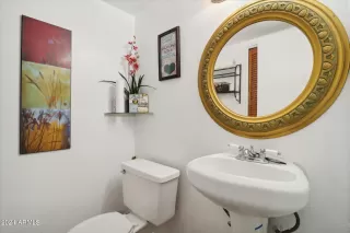 Photo #5: 6718661 Listing