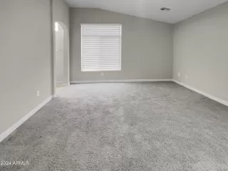 Photo #2: 6718723 Listing