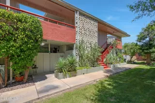 Photo #1: 6718863 Listing