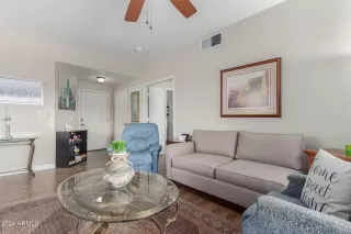 Photo #2: 6718895 Listing